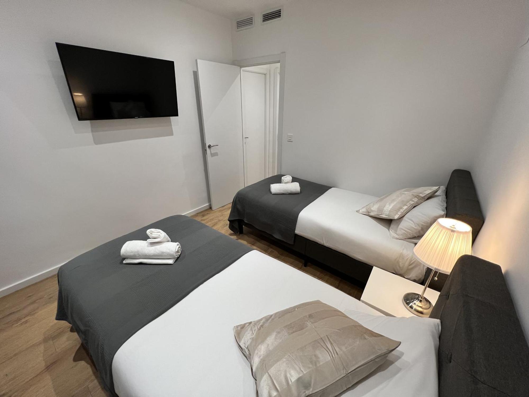 Apartamenticos Plaza Las Armas III Сарагоса Экстерьер фото