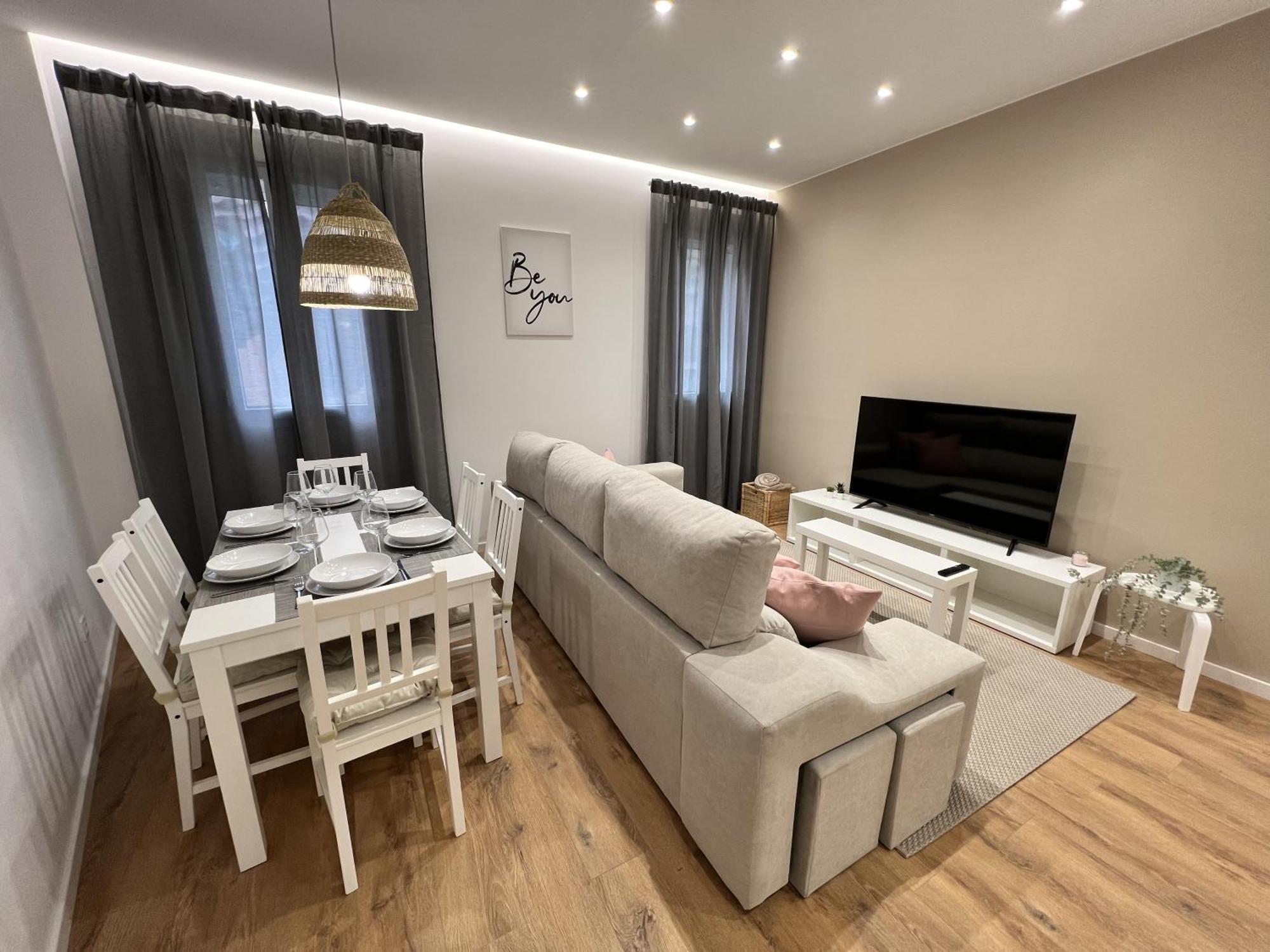 Apartamenticos Plaza Las Armas III Сарагоса Экстерьер фото